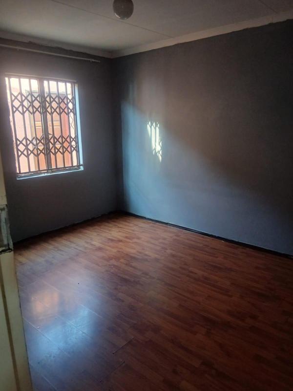 To Let 3 Bedroom Property for Rent in Protea Glen Gauteng