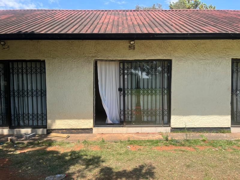 To Let 2 Bedroom Property for Rent in Westonaria Gauteng