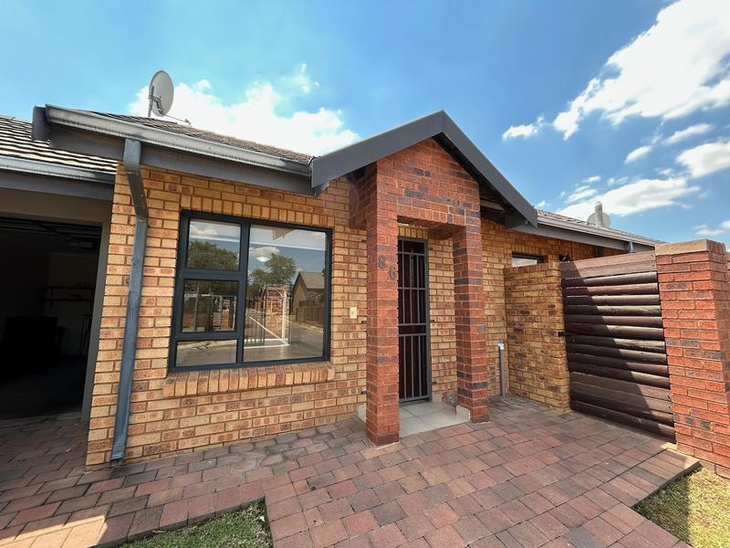 2 Bedroom Property for Sale in Pretoria East Gauteng