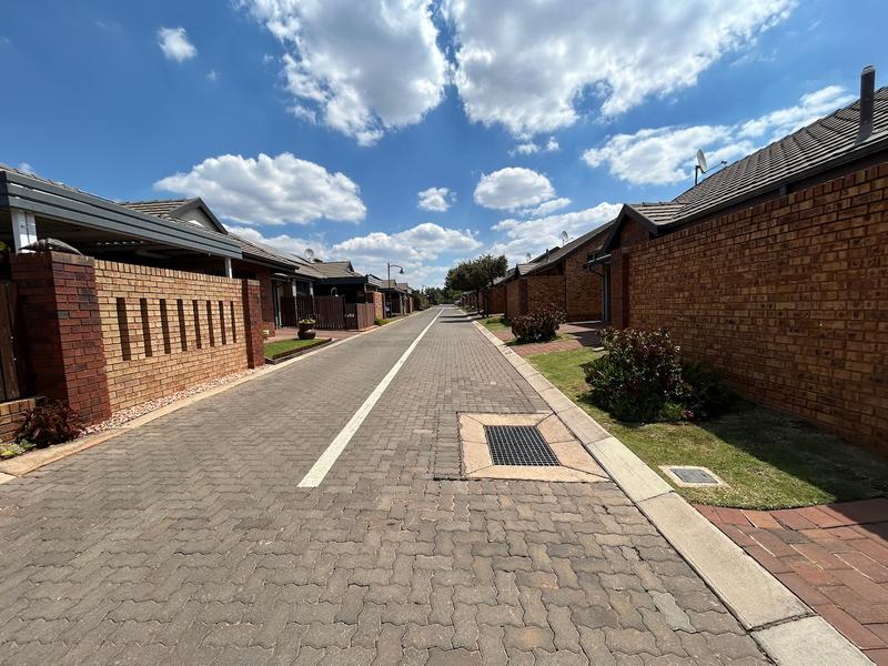 2 Bedroom Property for Sale in Pretoria East Gauteng
