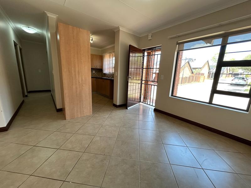 2 Bedroom Property for Sale in Pretoria East Gauteng