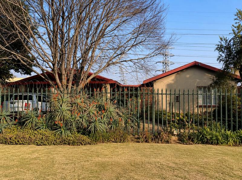 4 Bedroom Property for Sale in Kwaggasrand Gauteng