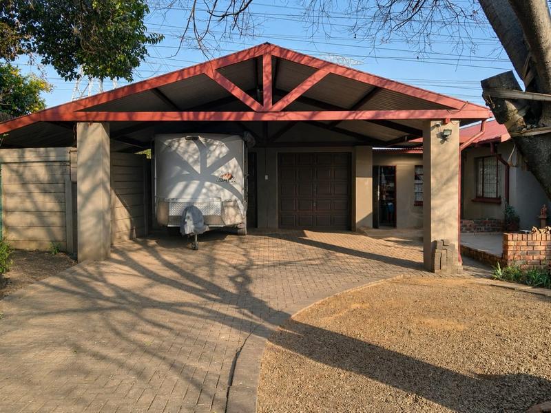 4 Bedroom Property for Sale in Kwaggasrand Gauteng
