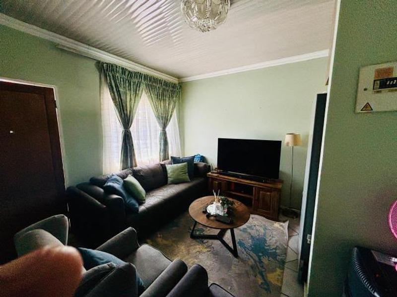 To Let 1 Bedroom Property for Rent in Randburg Central Gauteng