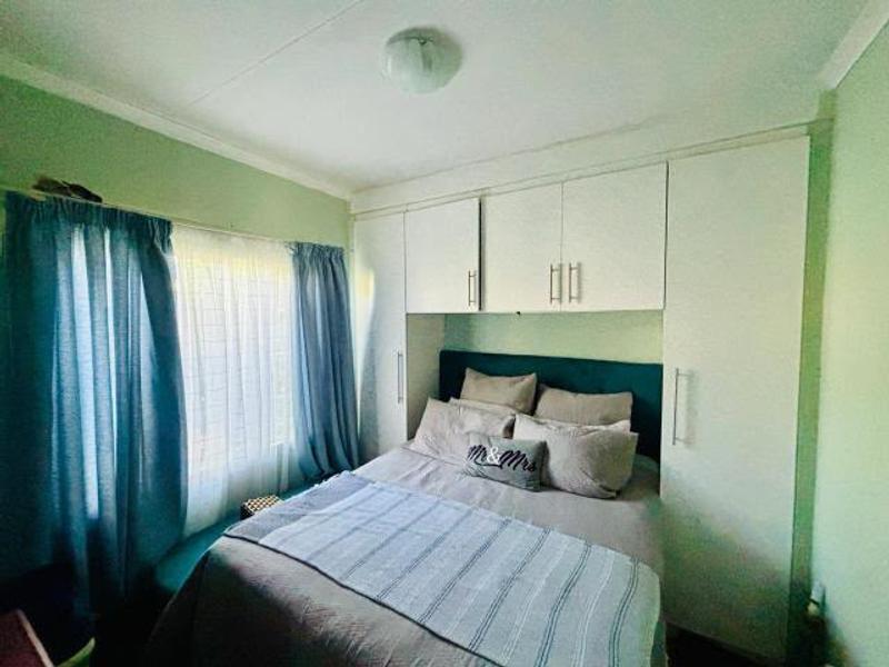 To Let 1 Bedroom Property for Rent in Randburg Central Gauteng
