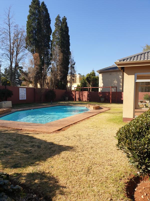 To Let 2 Bedroom Property for Rent in Lakefield Gauteng