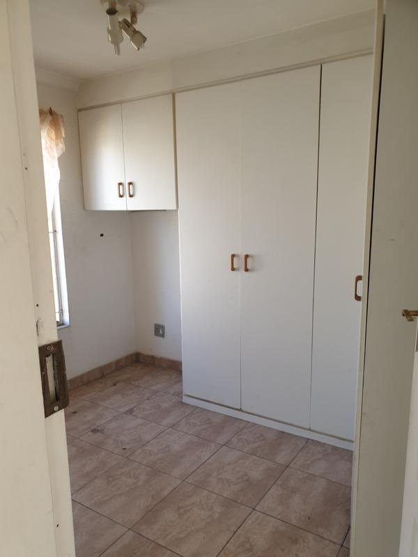 To Let 2 Bedroom Property for Rent in Lakefield Gauteng