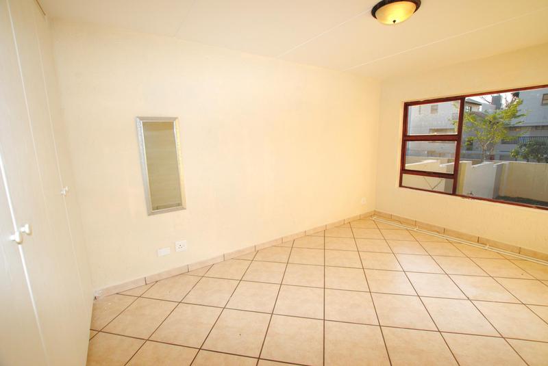 To Let 1 Bedroom Property for Rent in Paulshof Gauteng