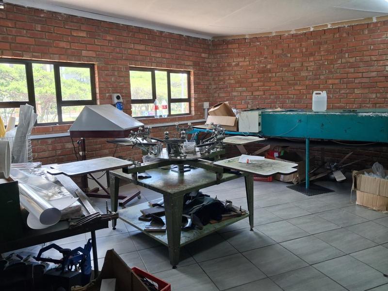 Commercial Property for Sale in Karenpark Gauteng