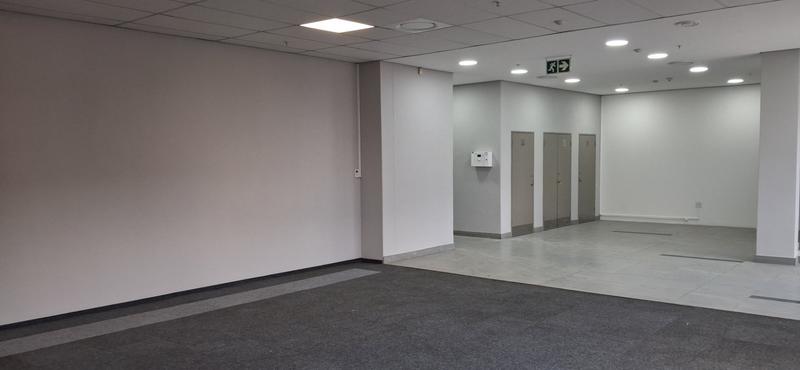To Let Commercial Property for Rent in Chloorkop Gauteng