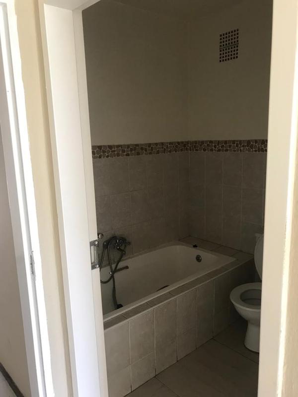 To Let 3 Bedroom Property for Rent in Ferndale Gauteng