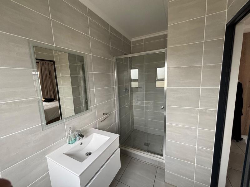 3 Bedroom Property for Sale in Waterfall Gauteng
