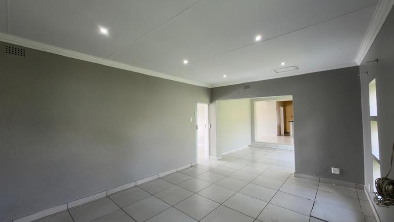 To Let 4 Bedroom Property for Rent in Parkrand Gauteng