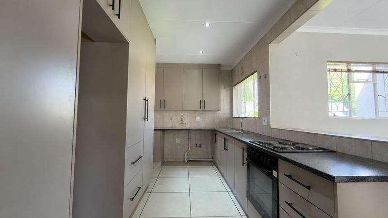 To Let 4 Bedroom Property for Rent in Parkrand Gauteng