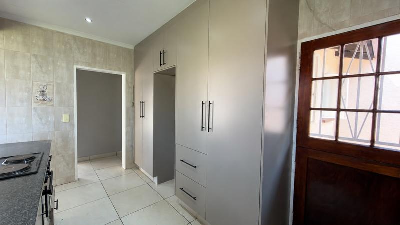 To Let 4 Bedroom Property for Rent in Parkrand Gauteng