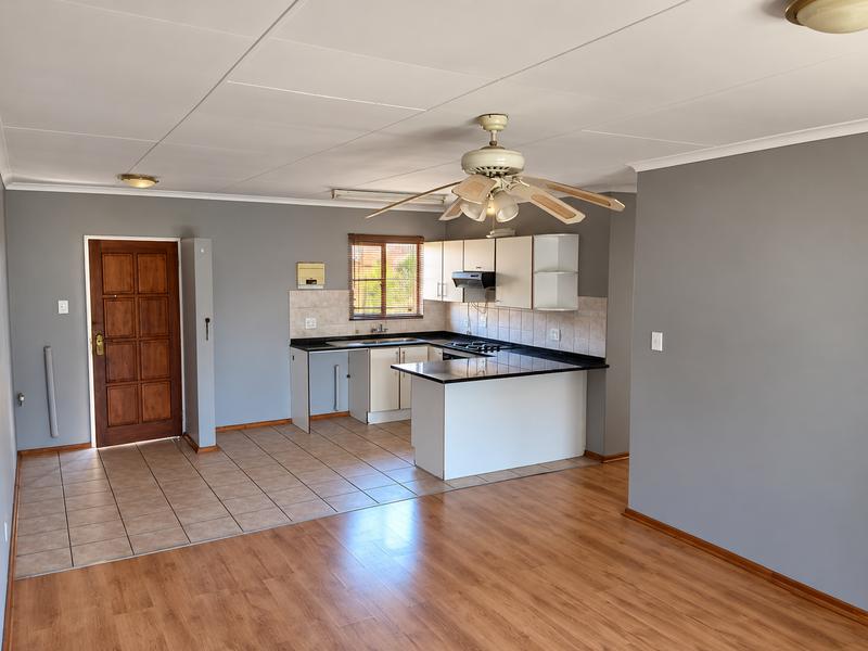 3 Bedroom Property for Sale in Die Hoewes Gauteng