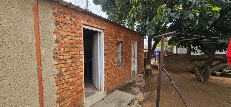 2 Bedroom Property for Sale in Soshanguve GG Gauteng