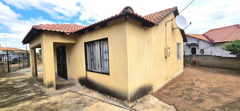 2 Bedroom Property for Sale in Soshanguve GG Gauteng