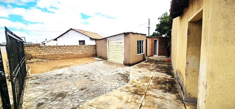 2 Bedroom Property for Sale in Soshanguve GG Gauteng