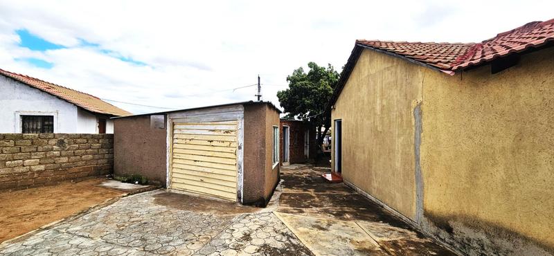 2 Bedroom Property for Sale in Soshanguve GG Gauteng