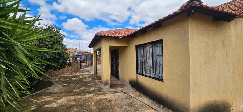 2 Bedroom Property for Sale in Soshanguve GG Gauteng