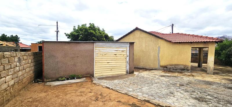 2 Bedroom Property for Sale in Soshanguve GG Gauteng