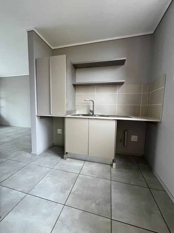 To Let 2 Bedroom Property for Rent in Amberfield Gauteng