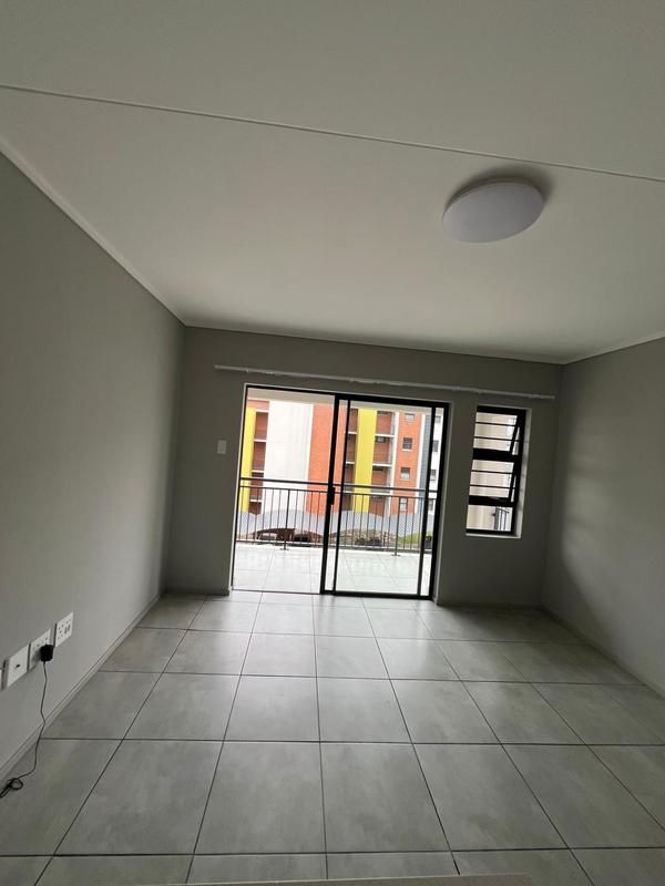 To Let 2 Bedroom Property for Rent in Amberfield Gauteng