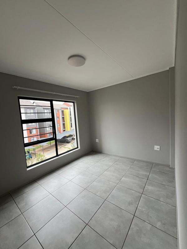 To Let 2 Bedroom Property for Rent in Amberfield Gauteng