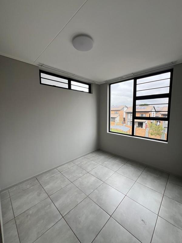 To Let 2 Bedroom Property for Rent in Amberfield Gauteng