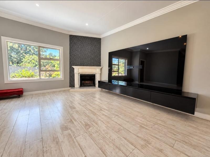 4 Bedroom Property for Sale in Brackendowns Gauteng