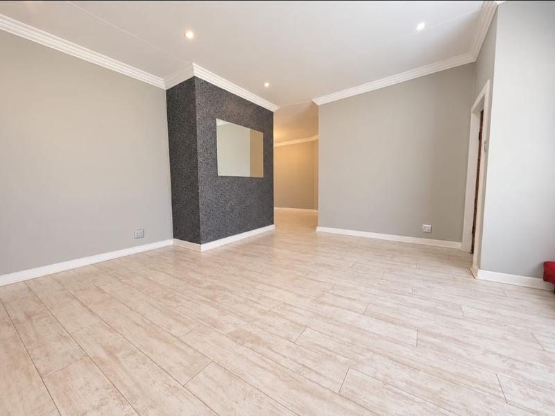 4 Bedroom Property for Sale in Brackendowns Gauteng