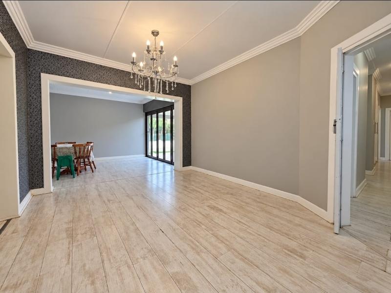4 Bedroom Property for Sale in Brackendowns Gauteng