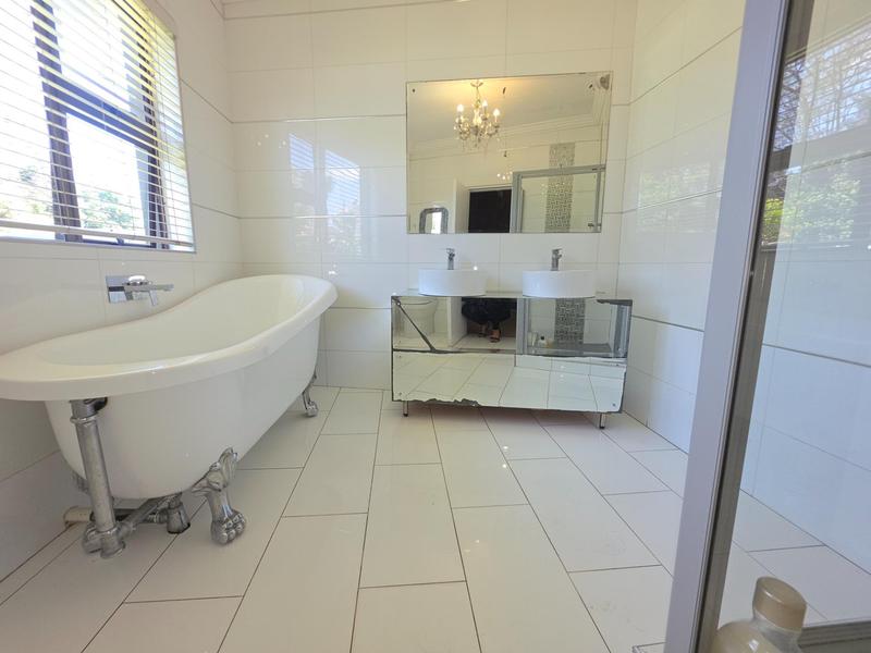 4 Bedroom Property for Sale in Brackendowns Gauteng