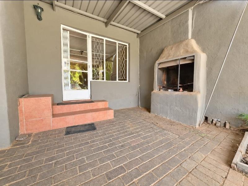 4 Bedroom Property for Sale in Brackendowns Gauteng