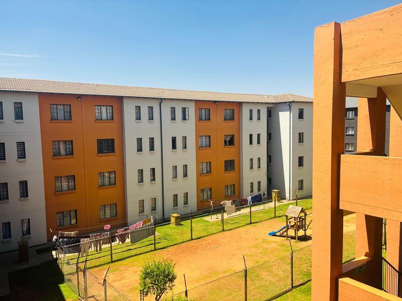 2 Bedroom Property for Sale in Fleurhof Gauteng