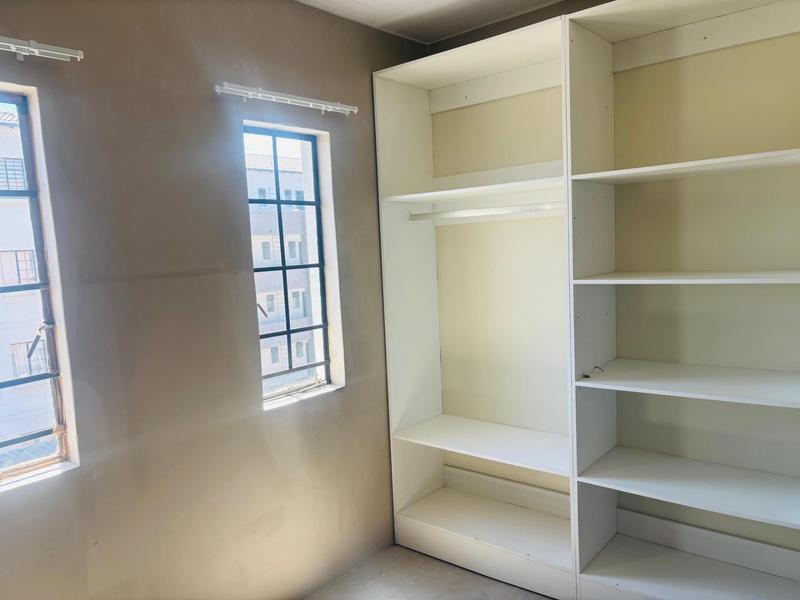 2 Bedroom Property for Sale in Fleurhof Gauteng