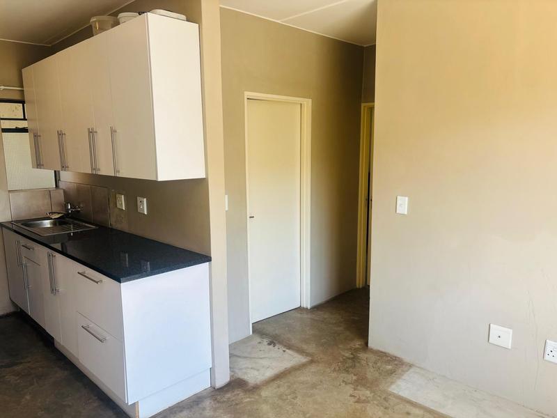 2 Bedroom Property for Sale in Fleurhof Gauteng
