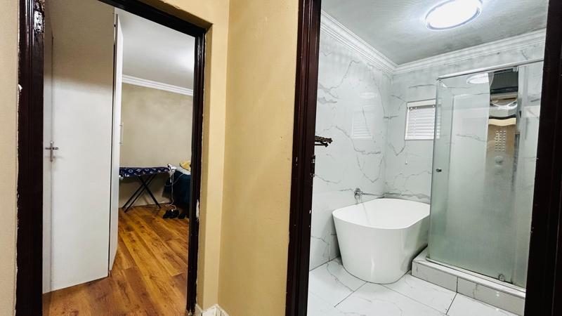 3 Bedroom Property for Sale in Amandasig Gauteng