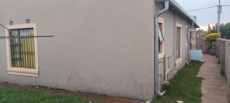 3 Bedroom Property for Sale in Rondebult Gauteng