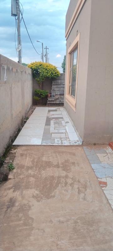 3 Bedroom Property for Sale in Rondebult Gauteng