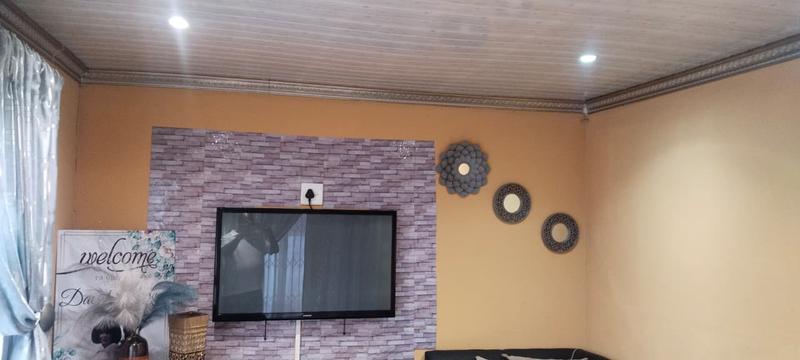 3 Bedroom Property for Sale in Rondebult Gauteng