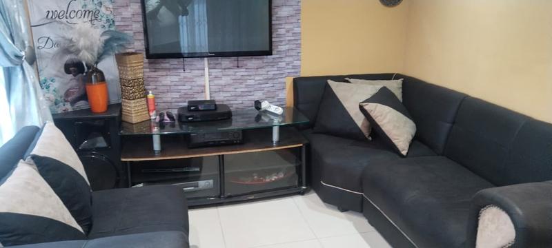 3 Bedroom Property for Sale in Rondebult Gauteng