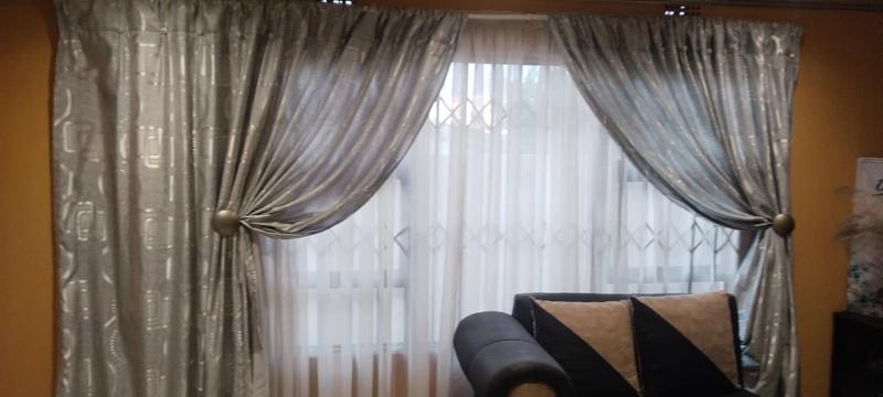 3 Bedroom Property for Sale in Rondebult Gauteng