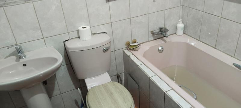 3 Bedroom Property for Sale in Rondebult Gauteng