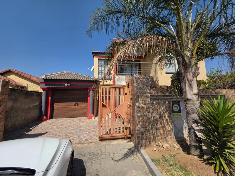 4 Bedroom Property for Sale in Birch Acres Gauteng