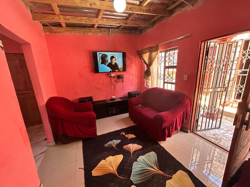1 Bedroom Property for Sale in Tembisa Gauteng