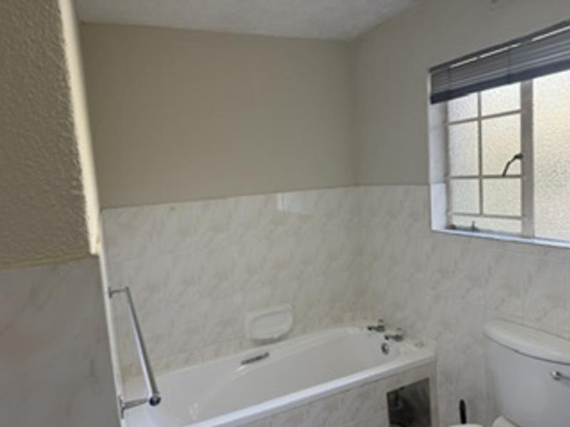 To Let 1 Bedroom Property for Rent in Eden Glen Gauteng