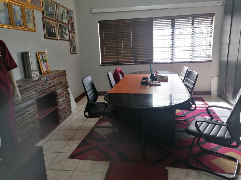 To Let 3 Bedroom Property for Rent in Bezuidenhout Valley Gauteng