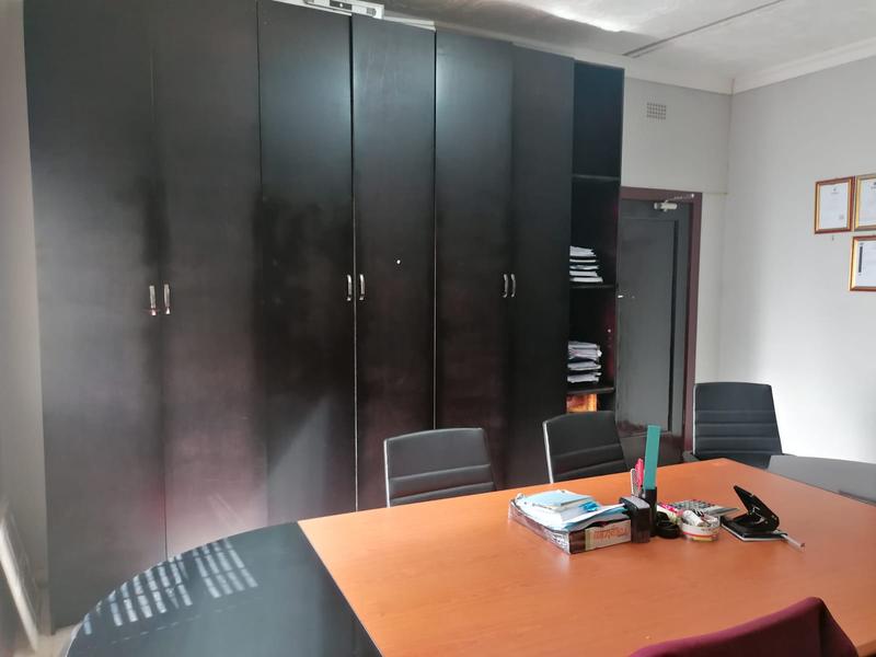To Let 3 Bedroom Property for Rent in Bezuidenhout Valley Gauteng